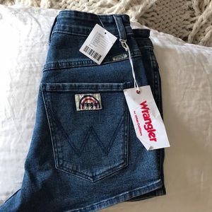 Wrangler high waisted shorts - RESERVED !